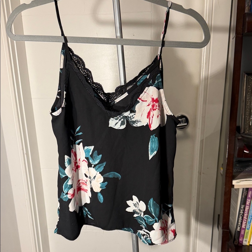 Dynamite Floral Black Women's Top - Picture 3 of 6